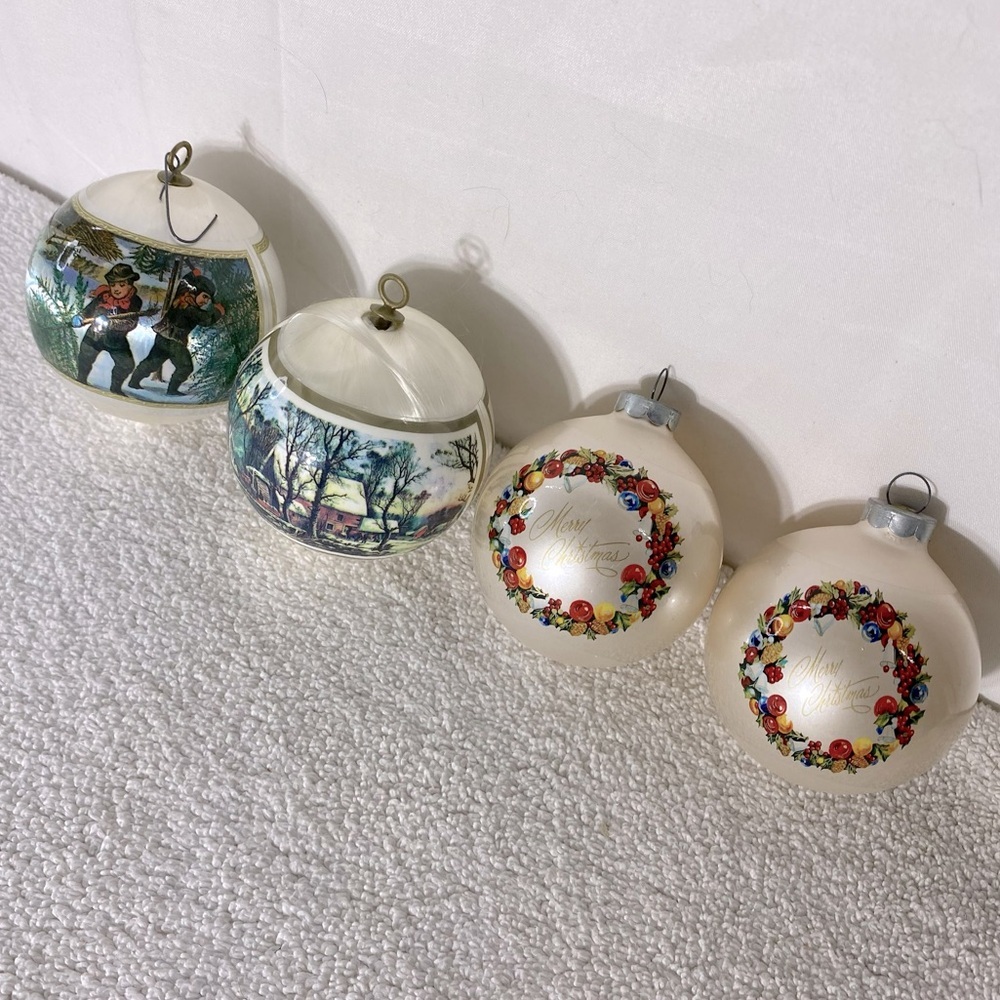 Vintage Christmas Tree Ornaments X4